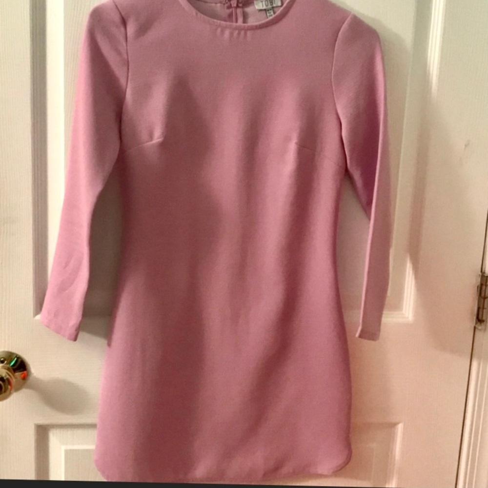 Tobi dress. Size XS. Color pink.